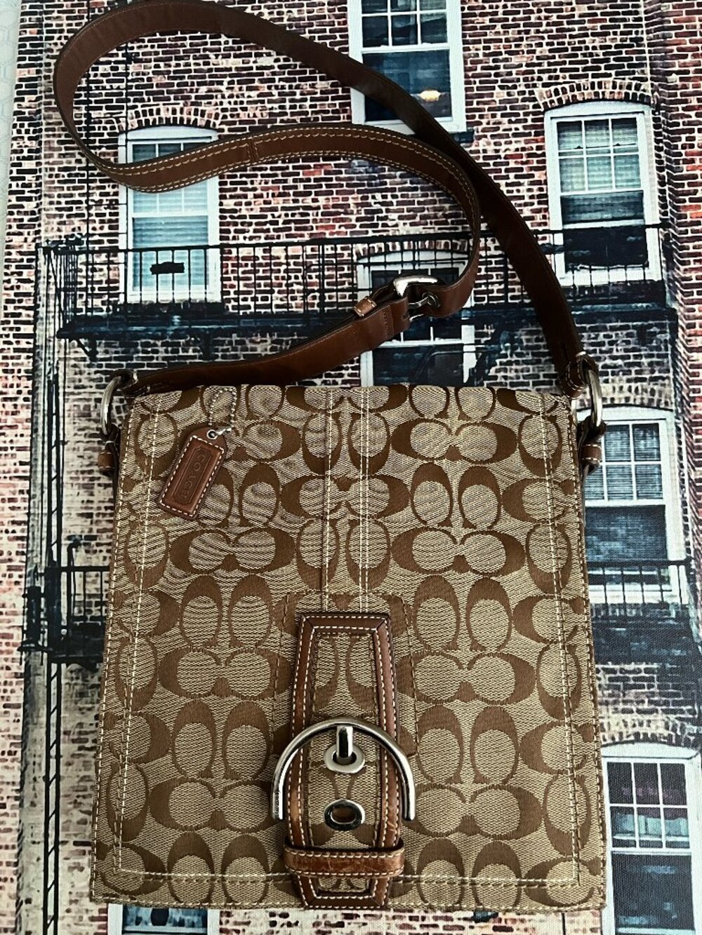 vintage Coach Soho Signature Flap Crossbody Bag (Model 10082)